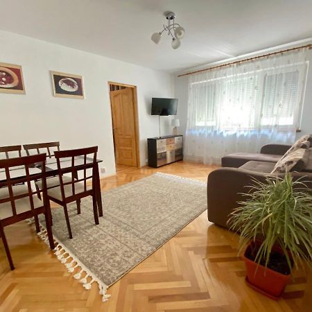 Home Away - Chic And Cozy Apartment Констанца Экстерьер фото
