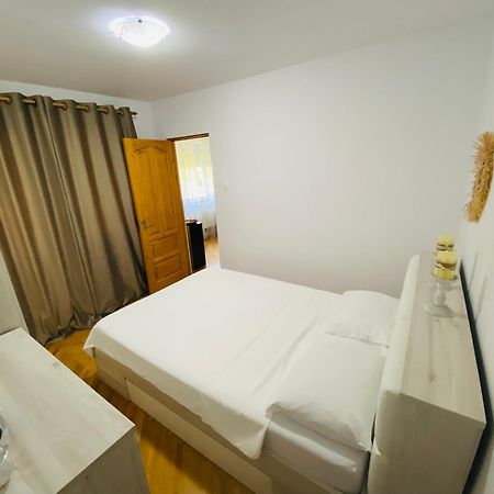 Home Away - Chic And Cozy Apartment Констанца Экстерьер фото